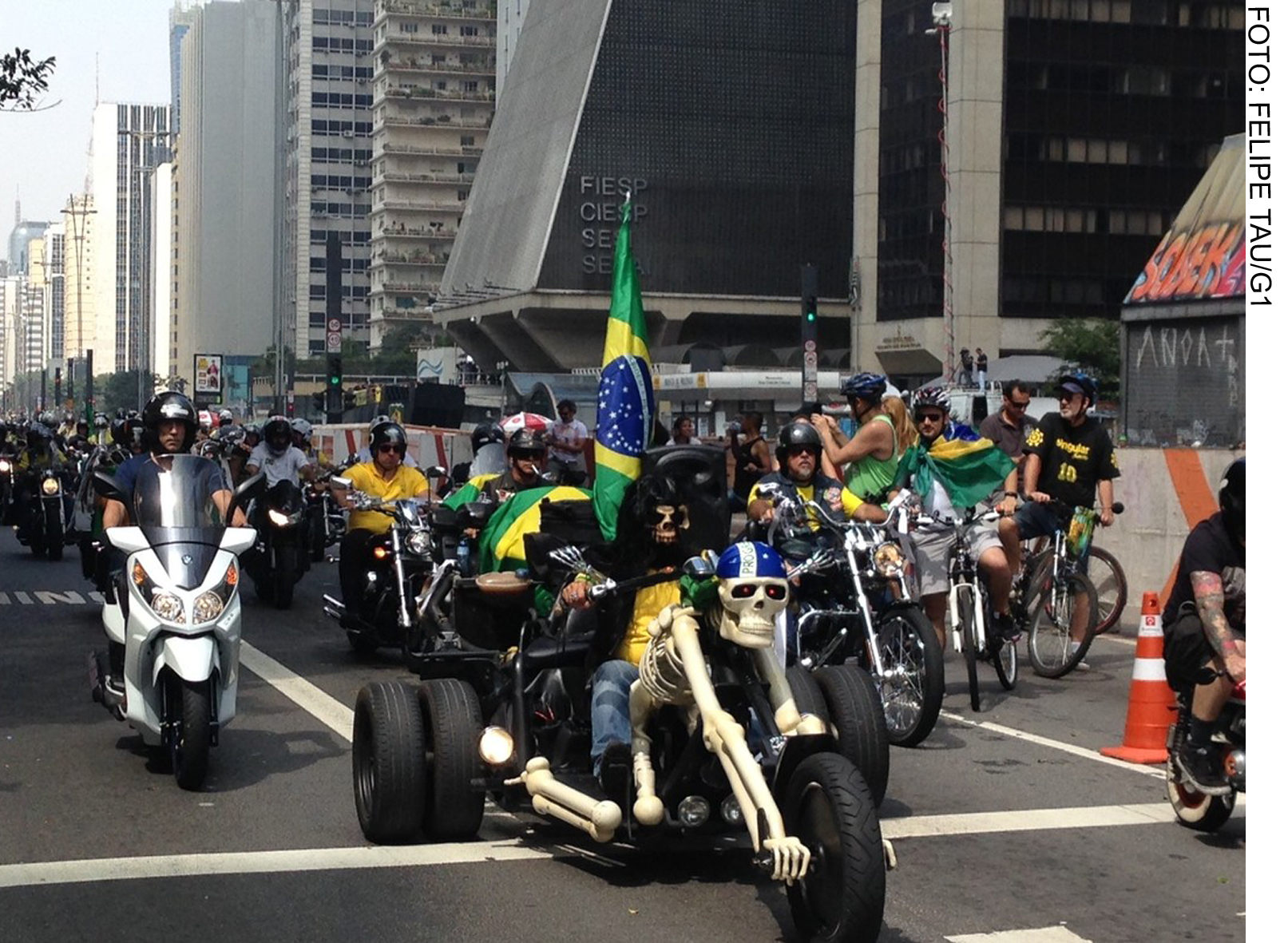 Motociclistas Protestam em São Paulo contra Dilma