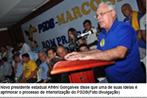 Afrêni Gonçalves assume comando do PSDB goiano