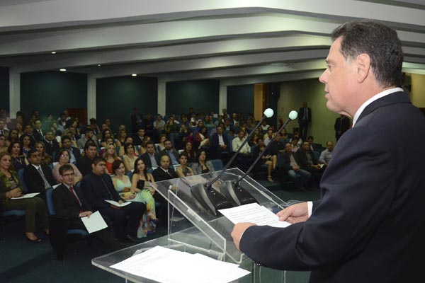 Escola de Governo forma primeira turma de pós-graduação