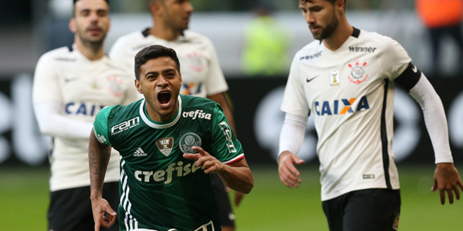 Com recorde de público no Allianz Parque, Palmeiras bate Corinthians pelo Brasileirão