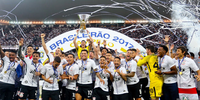 Corinthians empata com Atlético-MG e recebe troféu de heptacampeão brasileiro