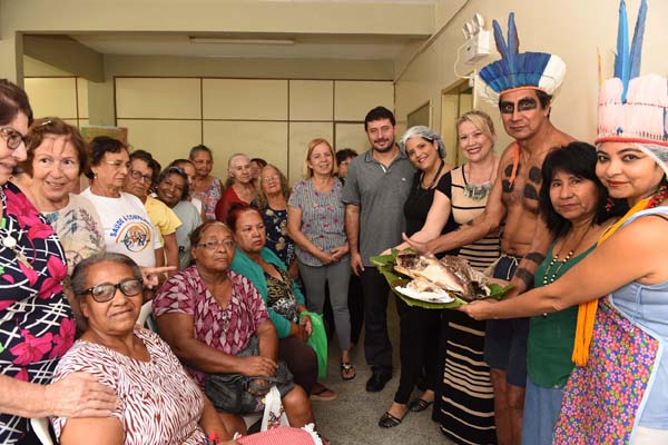 Prato indígena é destaque em oficina do CCI Cândida de Morais