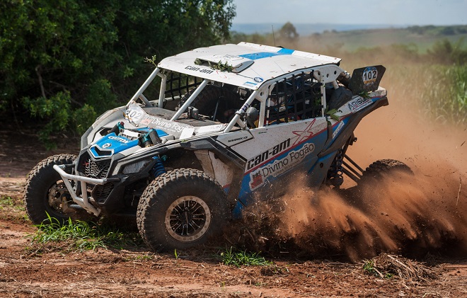 Rodrigo Varela amplia liderança dos UTVs no Brasileiro de Rally Baja após vitória no Rally Serra Azul