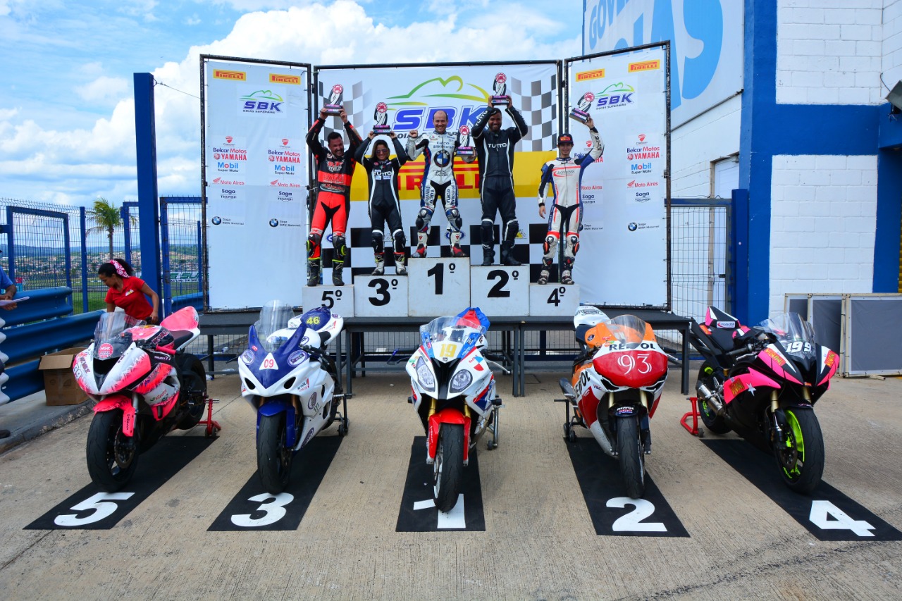 Presença feminina e infantil no pódio marca 3ª etapa do Goiás Superbike