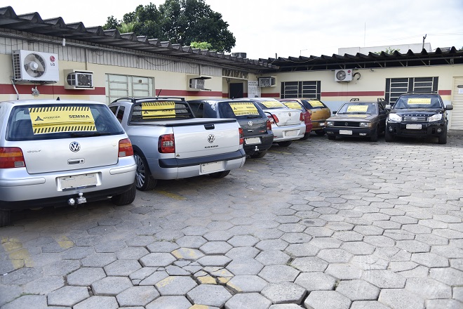 Semma apreende oito carros com som irregular em Aparecida de Goiânia