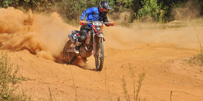 Lolo Anton segue invicto no Catarinense de Enduro