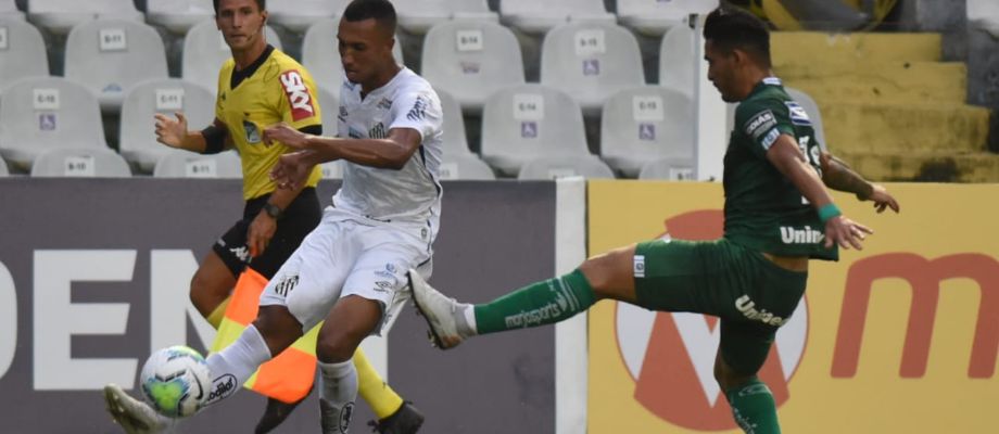 EM MAIS UM JOGO HISTÓRICO, GOIÁS VENCE O SANTOS DE VIRADA NA VILA BELMIRO, 4 A 3