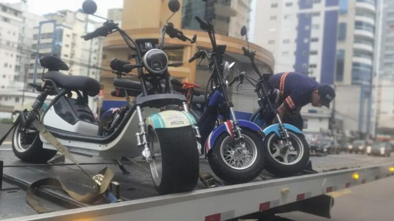 ATENÇÃO, CONDUTORES DE MOTOS E BICICLETAS ELÉTRICAS EM GOIÂNIA