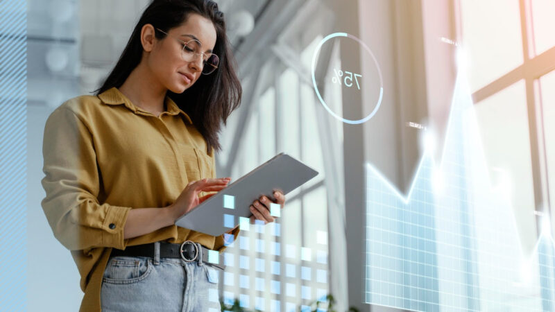 67% das organizações brasileiras consideram IA uma prioridade